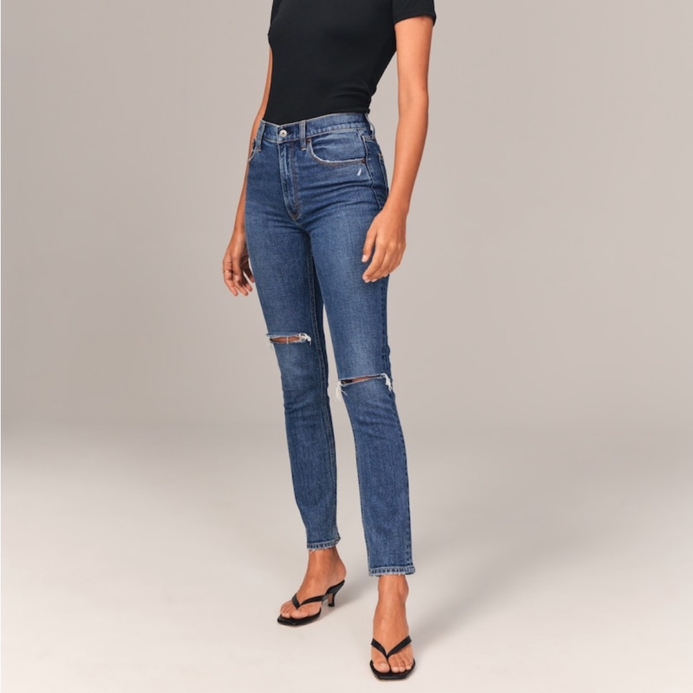 Abercrombie & Fitch The Skinny High Rise Jeans